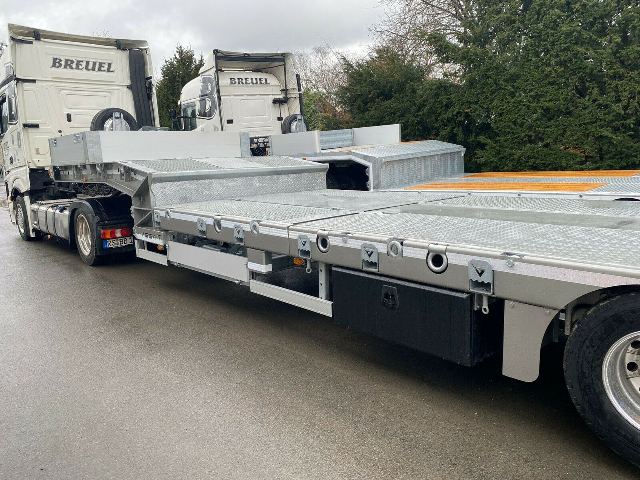 VEGA Verzinkt+LIFT+LENKACHSE+LED - Низкорамный полуприцеп: фото 4 VEGA Verzinkt+LIFT+LENKACHSE+LED - Низкорамный полуприцеп: фото 4