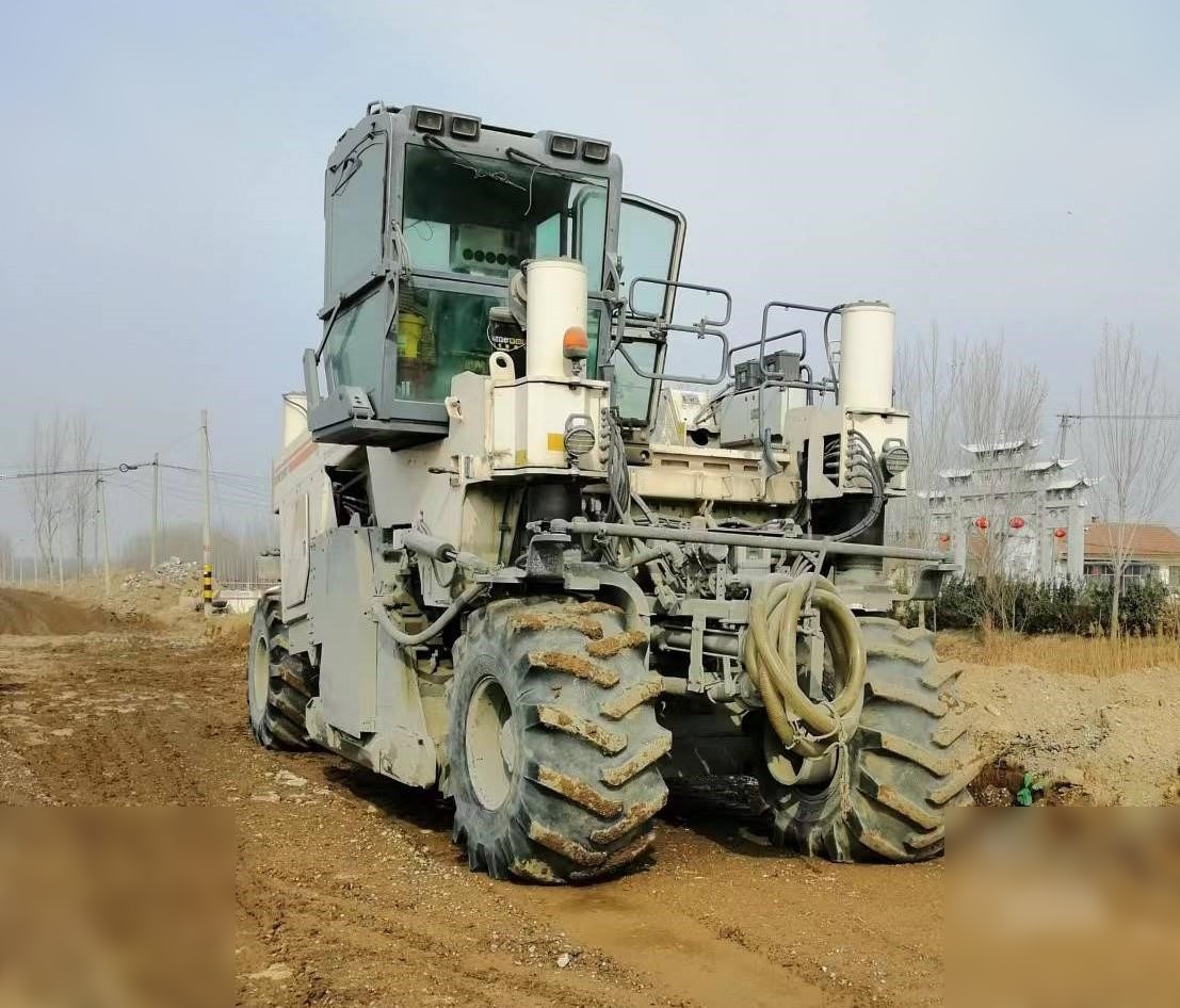 2010 WIRTGEN WR2500S - Стабилизатор грунта: фото 3 2010 WIRTGEN WR2500S - Стабилизатор грунта: фото 3