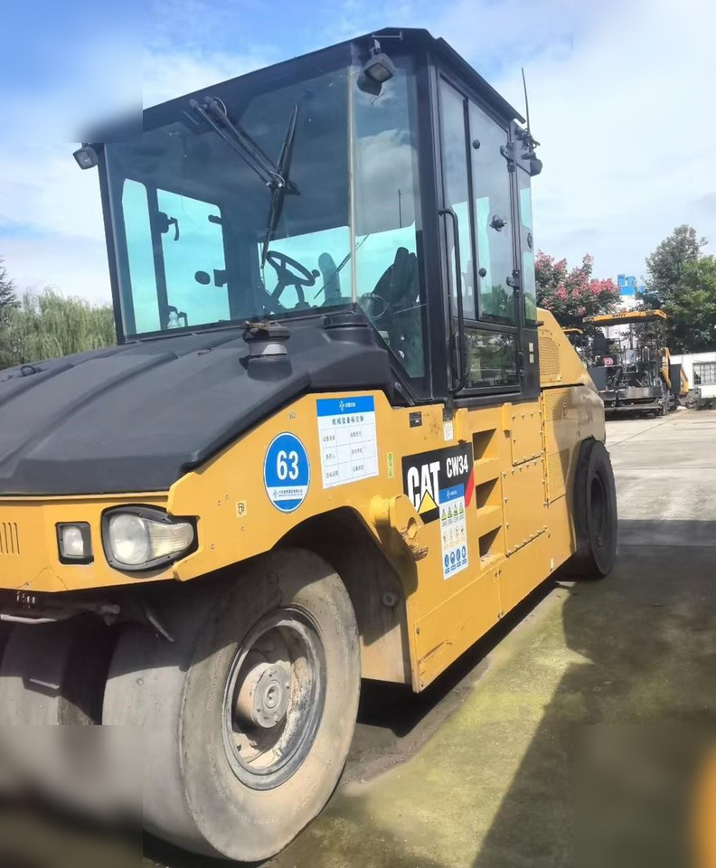 2019 CATERPILLAR CW34 - Пневмоколесный каток: фото 2 2019 CATERPILLAR CW34 - Пневмоколесный каток: фото 2