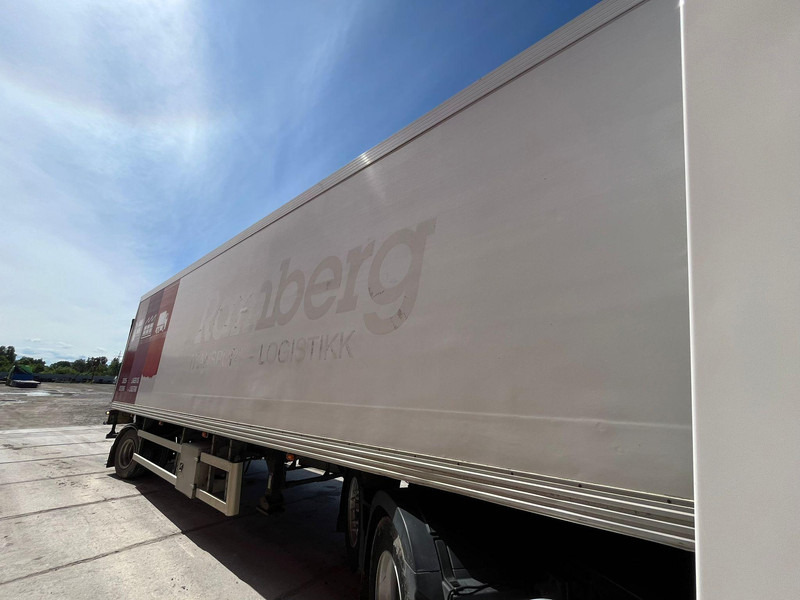 Ekeri L 1 BOX L=10976 mm - Полуприцеп-фургон: фото 4 Ekeri L 1 BOX L=10976 mm - Полуприцеп-фургон: фото 4