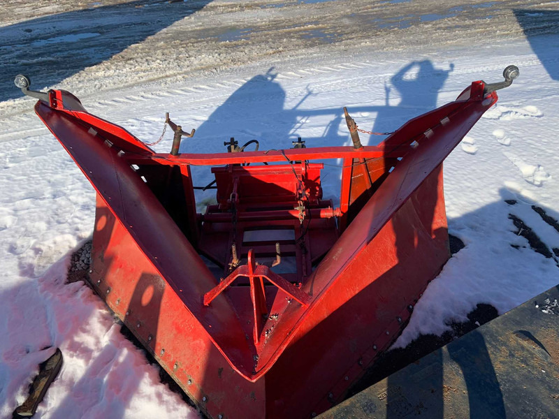 Hydraulic ARROW SNOW PLOW / LUMESAHK - Снегоуборочная машина: фото 3 Hydraulic ARROW SNOW PLOW / LUMESAHK - Снегоуборочная машина: фото 3