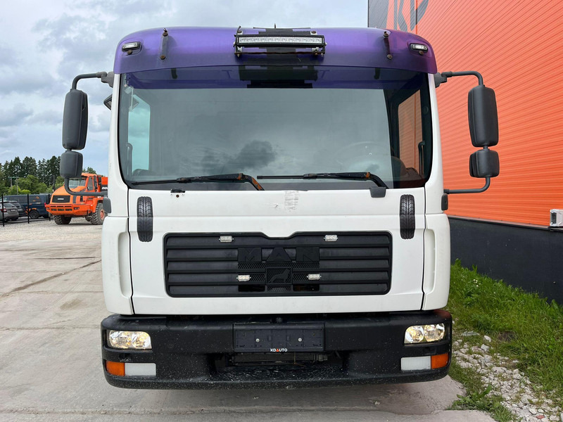 MAN TGL 8.180 4x2 PK 4200 YEAR 2013 / PLATFORM L=3710 mm - Грузовик бортовой/ Платформа, Автоманипулятор: фото 3 MAN TGL 8.180 4x2 PK 4200 YEAR 2013 / PLATFORM L=3710 mm - Грузовик бортовой/ Платформа, Автоманипулятор: фото 3