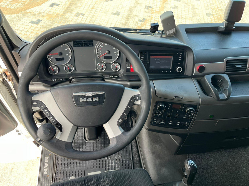 Тентованный грузовик MAN TGX 26.440 6x2 BDF / BOX L=7430 mm: фото 16