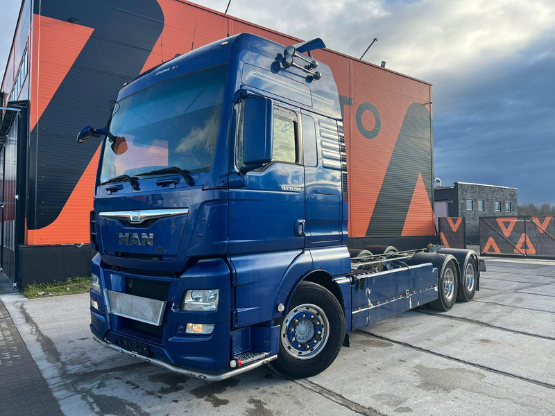 MAN TGX 33.560 6x4 CHASSIS L=6907 mm в лизинг MAN TGX 33.560 6x4 CHASSIS L=6907 mm: фото 9 MAN TGX 33.560 6x4 CHASSIS L=6907 mm в лизинг MAN TGX 33.560 6x4 CHASSIS L=6907 mm: фото 9