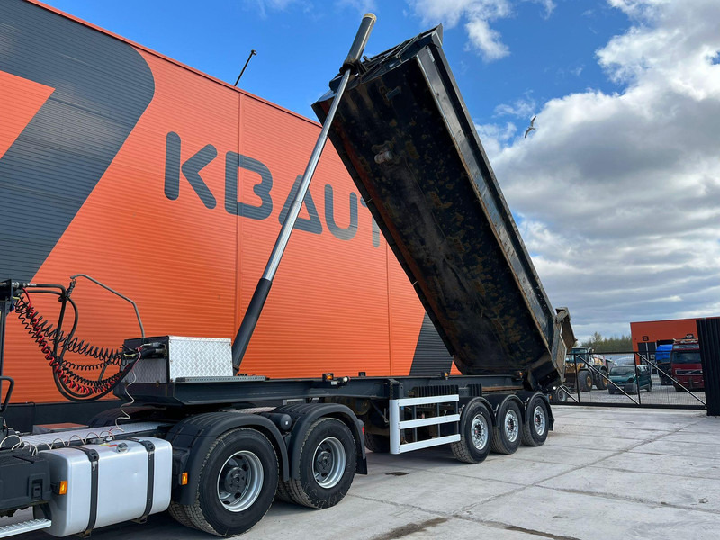 Maur Bilpabygg SET-3 BOX L=7842 mm - Самосвальный полуприцеп: фото 2 Maur Bilpabygg SET-3 BOX L=7842 mm - Самосвальный полуприцеп: фото 2