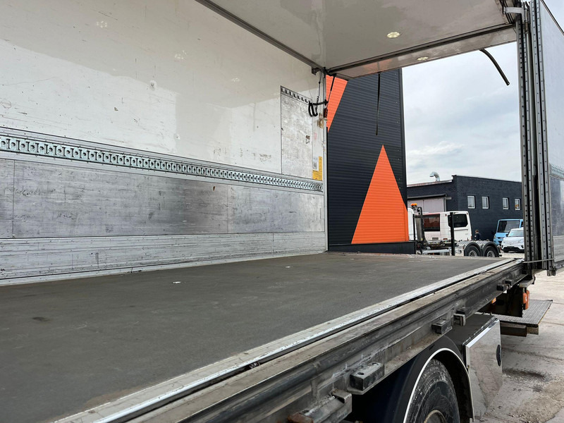 Рефрижератор Mercedes-Benz Actros 1827 4x2 TK UT SPECTRUM / BOX L=8429 mm: фото 11 Рефрижератор Mercedes-Benz Actros 1827 4x2 TK UT SPECTRUM / BOX L=8429 mm: фото 11