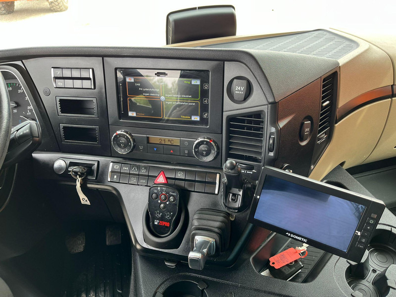 Рефрижератор Mercedes-Benz Actros 1827 4x2 TK UT SPECTRUM / BOX L=8429 mm: фото 19 Рефрижератор Mercedes-Benz Actros 1827 4x2 TK UT SPECTRUM / BOX L=8429 mm: фото 19