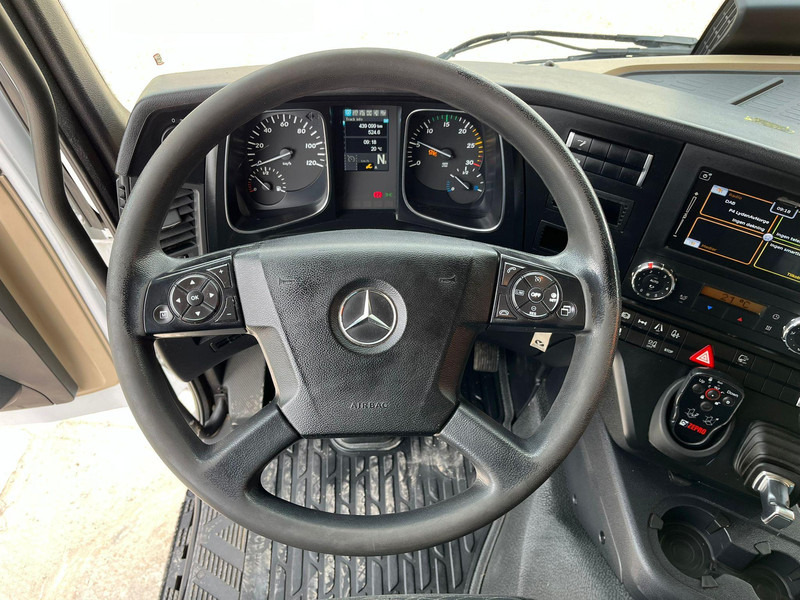 Рефрижератор Mercedes-Benz Actros 1827 4x2 TK UT SPECTRUM / BOX L=8429 mm: фото 16 Рефрижератор Mercedes-Benz Actros 1827 4x2 TK UT SPECTRUM / BOX L=8429 mm: фото 16