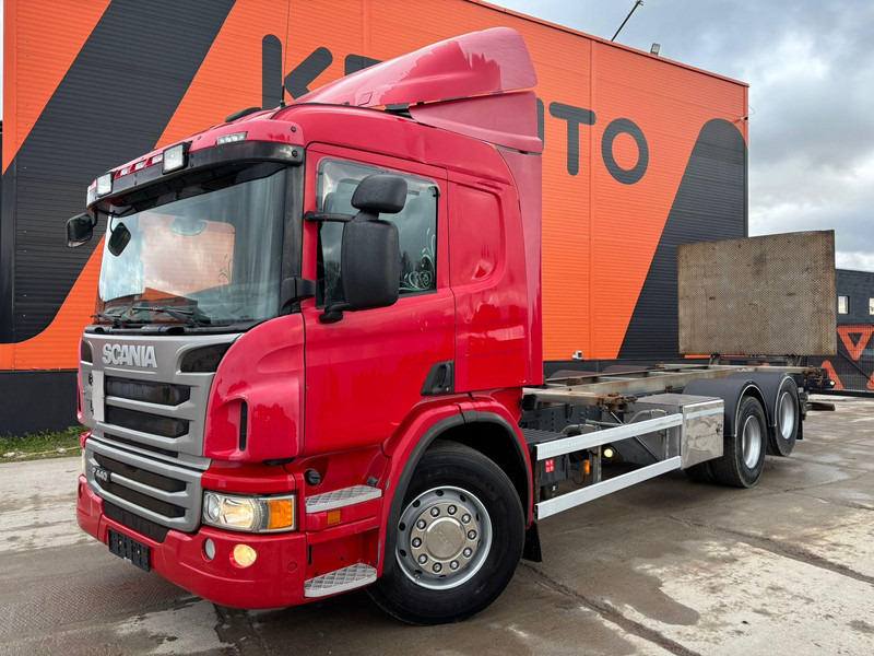 Scania P 440 6x2 RETARDER / CHASSIS L=7741 mm - Грузовик-контейнеровоз/ Сменный кузов: фото 2 Scania P 440 6x2 RETARDER / CHASSIS L=7741 mm - Грузовик-контейнеровоз/ Сменный кузов: фото 2