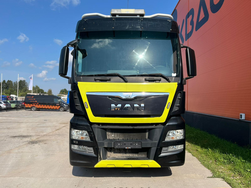MAN TGX 28.480 6x2 XXL CAB / INTARDER / DOUBLE BOGIE - Тягач: фото 3 MAN TGX 28.480 6x2 XXL CAB / INTARDER / DOUBLE BOGIE - Тягач: фото 3