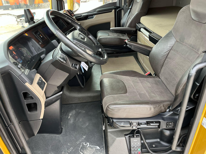 MAN TGX 28.510 6x2 TWIN BED GX CAB / INTARDER / DOUBLE BOGIE в лизинг MAN TGX 28.510 6x2 TWIN BED GX CAB / INTARDER / DOUBLE BOGIE: фото 20 MAN TGX 28.510 6x2 TWIN BED GX CAB / INTARDER / DOUBLE BOGIE в лизинг MAN TGX 28.510 6x2 TWIN BED GX CAB / INTARDER / DOUBLE BOGIE: фото 20