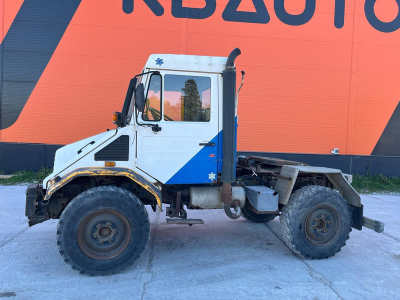 Тягач Mercedes-Benz Unimog U130 4x4: фото 9