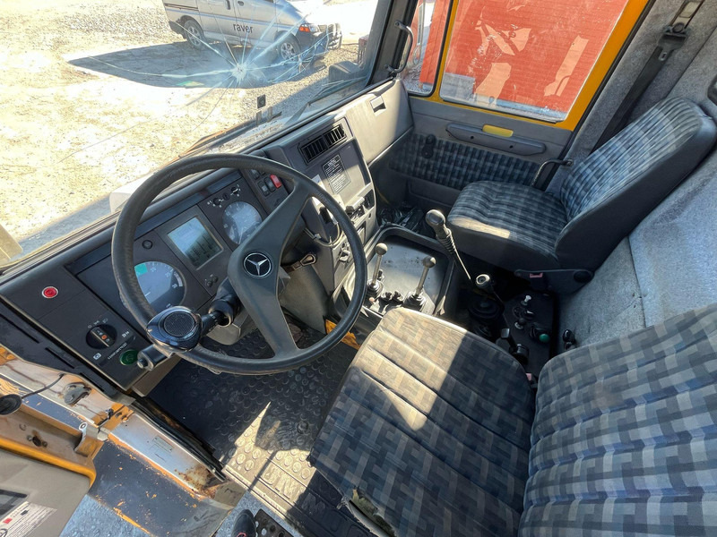 Тягач Mercedes-Benz Unimog U130 4x4: фото 15