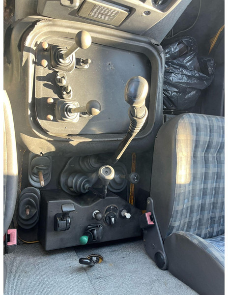 Тягач Mercedes-Benz Unimog U130 4x4: фото 19