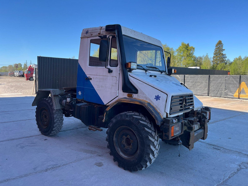 Mercedes-Benz Unimog U130 4x4 - Тягач: фото 4 Mercedes-Benz Unimog U130 4x4 - Тягач: фото 4