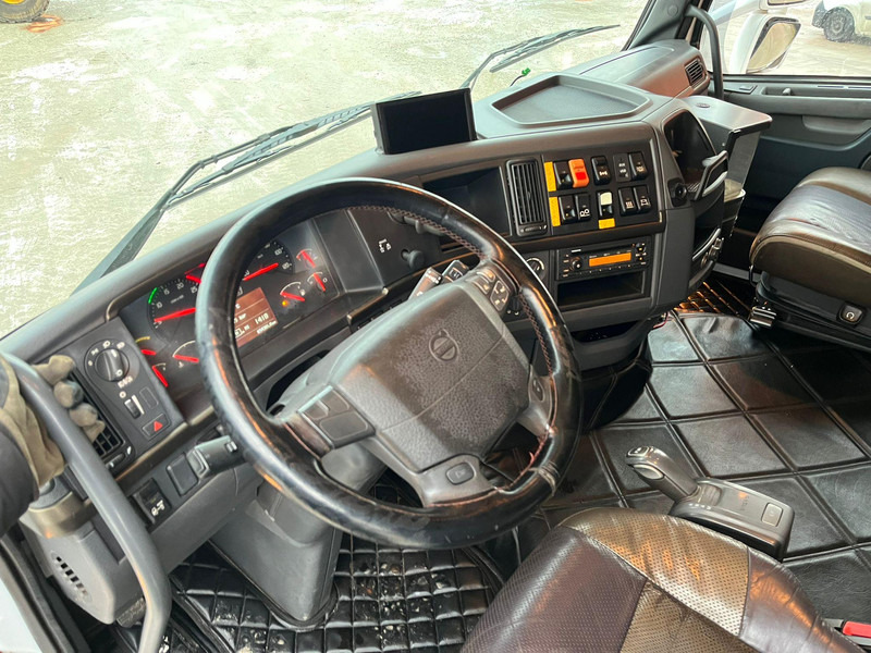 Тягач Volvo FH 16 700 6x2 GLOBE XXL ! / ADR / HYDRAULICS / RETARDER: фото 15