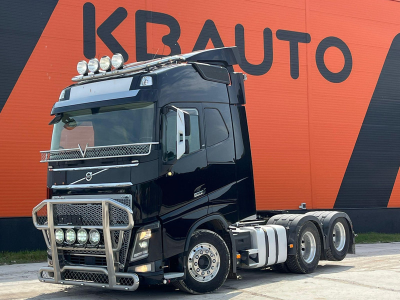 Volvo FH 16 750 6x4 GCW 76 ton / TANDEM AXLE LIFT - Тягач: фото 1 Volvo FH 16 750 6x4 GCW 76 ton / TANDEM AXLE LIFT - Тягач: фото 1