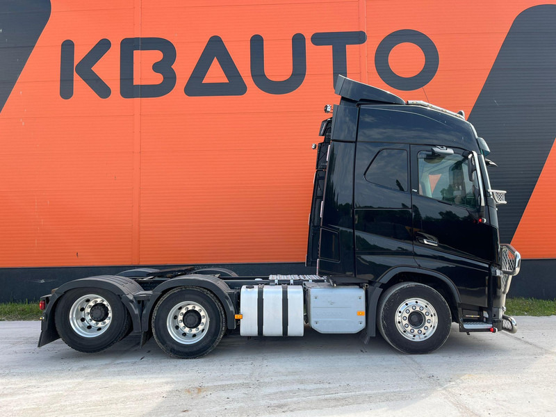 Volvo FH 16 750 6x4 GCW 76 ton / TANDEM AXLE LIFT - Тягач: фото 4 Volvo FH 16 750 6x4 GCW 76 ton / TANDEM AXLE LIFT - Тягач: фото 4