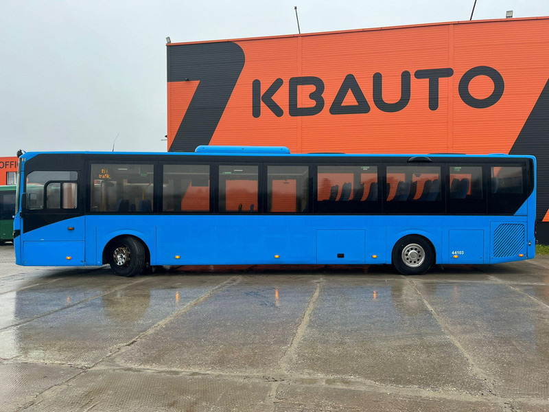 Volvo B7RLE 8900 4x2 48 SEATS + 28 STANDING / AC / AUXILIARY HEATER / WHEELCHAIR RAMP - Пригородный автобус: фото 4 Volvo B7RLE 8900 4x2 48 SEATS + 28 STANDING / AC / AUXILIARY HEATER / WHEELCHAIR RAMP - Пригородный автобус: фото 4