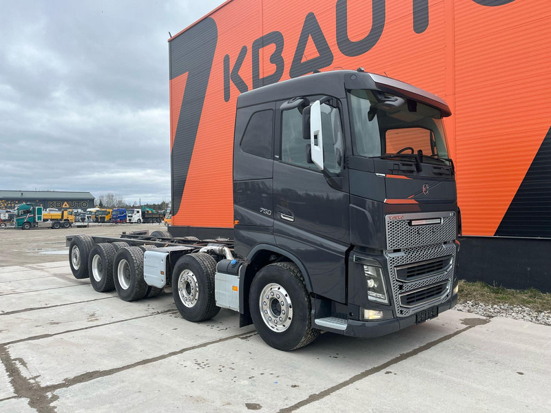 Volvo FH 16 750 10x4*6 GCW 100 ton / CHASSIS L=7350 mm - Грузовик-шасси: фото 4 Volvo FH 16 750 10x4*6 GCW 100 ton / CHASSIS L=7350 mm - Грузовик-шасси: фото 4