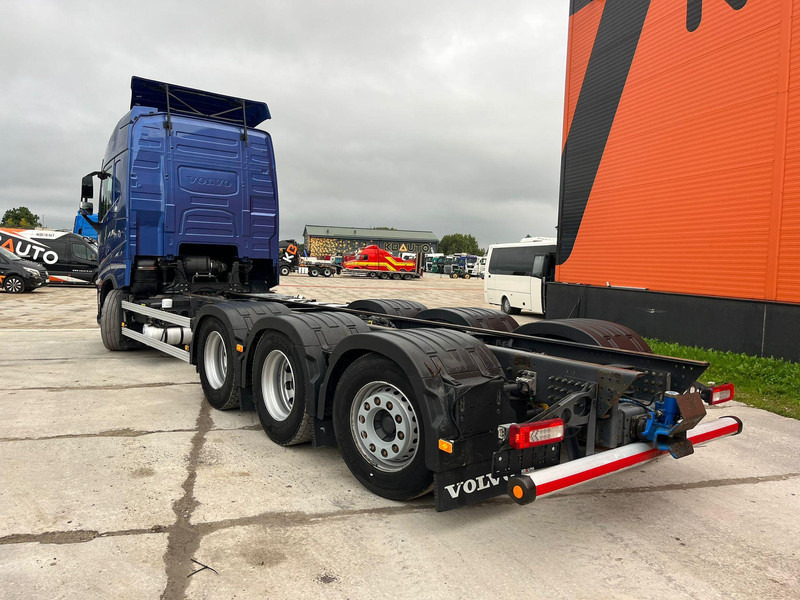Volvo FH 500 8x4*4 GLOBE XL / RETARDER / CHASSIS L=7589 mm в лизинг Volvo FH 500 8x4*4 GLOBE XL / RETARDER / CHASSIS L=7589 mm: фото 7
