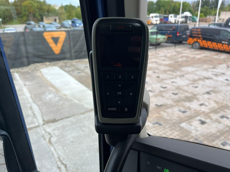 Volvo FH 500 8x4*4 GLOBE XL / RETARDER / CHASSIS L=7589 mm в лизинг Volvo FH 500 8x4*4 GLOBE XL / RETARDER / CHASSIS L=7589 mm: фото 19