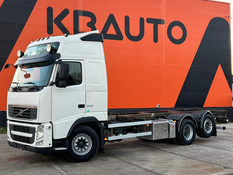 Volvo FH 540 6x2 LOW CHECKED MILEAGE ! / RETARDER / CHASSIS L=6975 mm - Грузовик-шасси: фото 1 Volvo FH 540 6x2 LOW CHECKED MILEAGE ! / RETARDER / CHASSIS L=6975 mm - Грузовик-шасси: фото 1