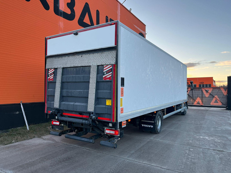 Volvo FL 210 4x2 BOX L=8764 - Грузовик с закрытым кузовом: фото 5 Volvo FL 210 4x2 BOX L=8764 - Грузовик с закрытым кузовом: фото 5