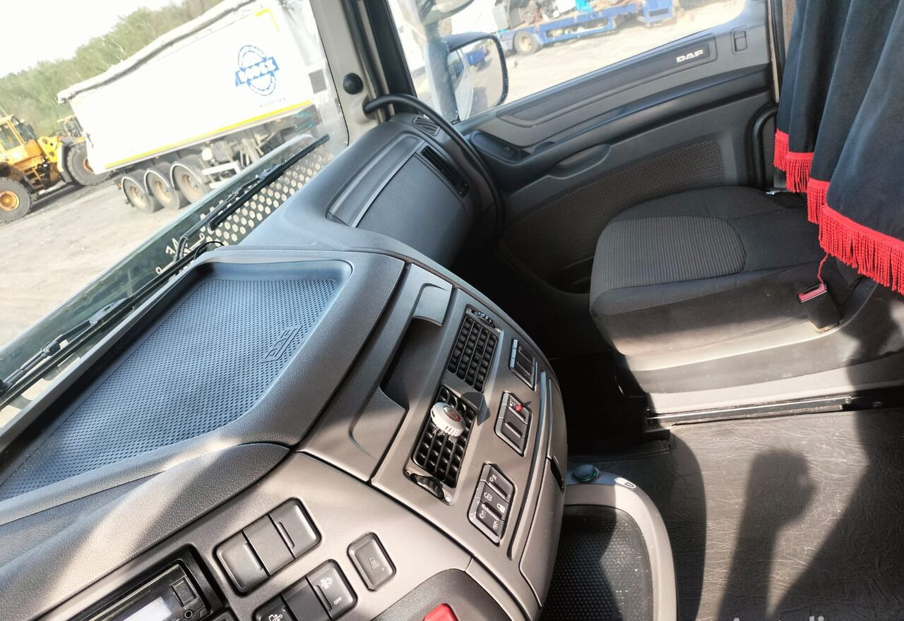 Тягач DAF XF 460: фото 9