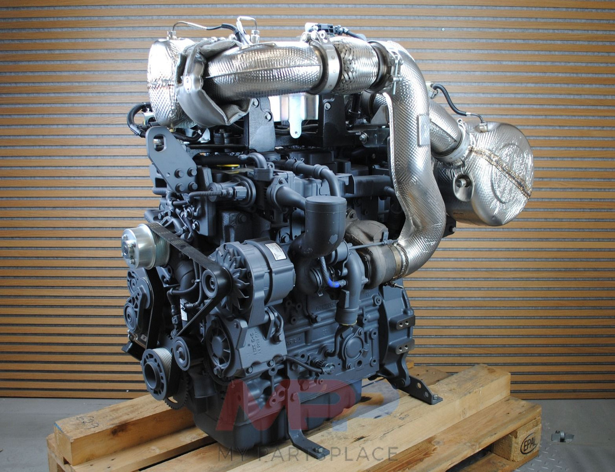Deutz Deutz TCD 3.6 L4 - Двигатель: фото 1 Deutz Deutz TCD 3.6 L4 - Двигатель: фото 1