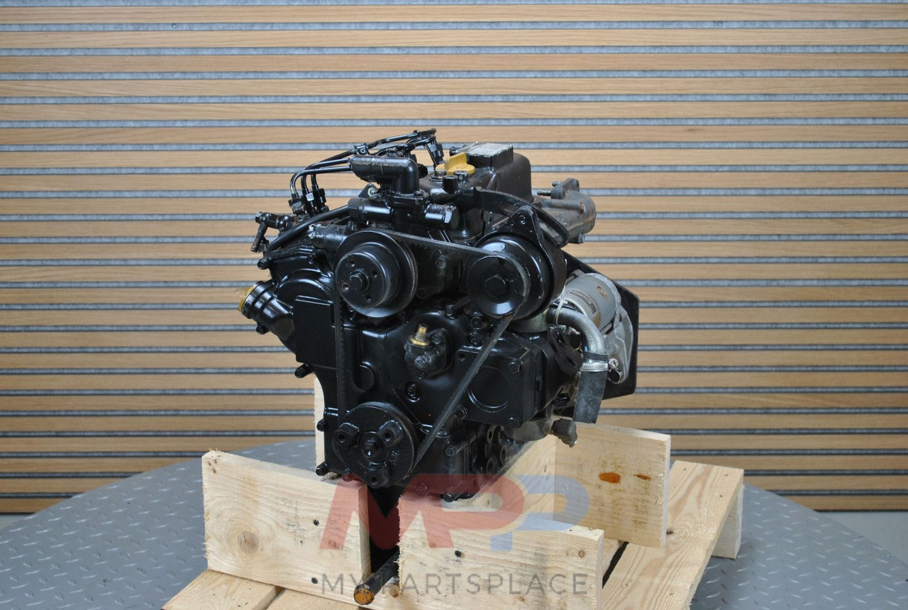 Komatsu 3D68 - Двигатель: фото 1 Komatsu 3D68 - Двигатель: фото 1