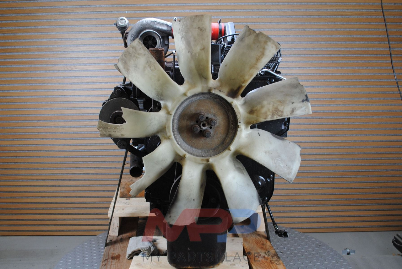 Komatsu 6D114 - Двигатель: фото 5 Komatsu 6D114 - Двигатель: фото 5