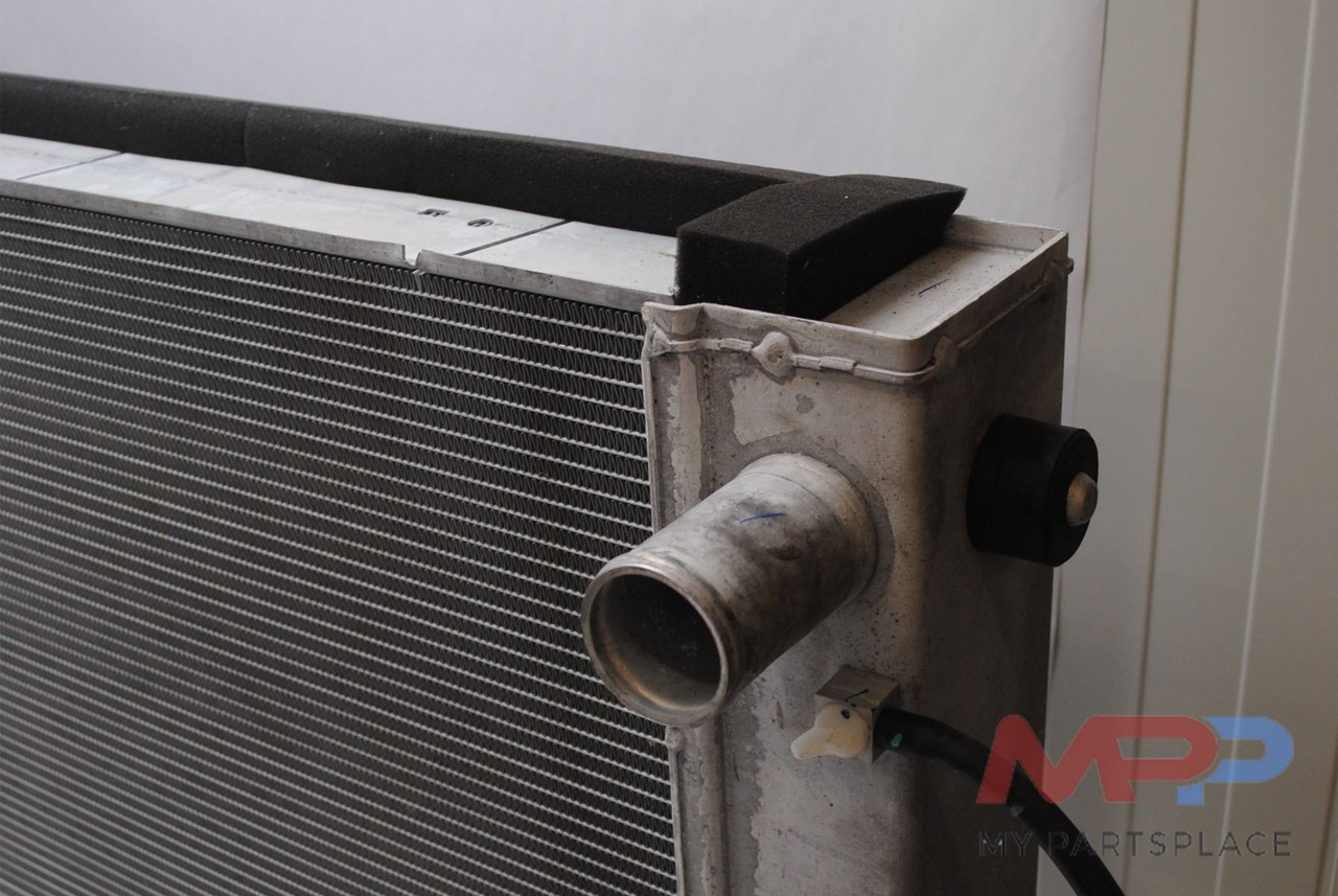 Perkins Radiator 1204J E44 TA - Радиатор для Строительной техники: фото 2 Perkins Radiator 1204J E44 TA - Радиатор для Строительной техники: фото 2