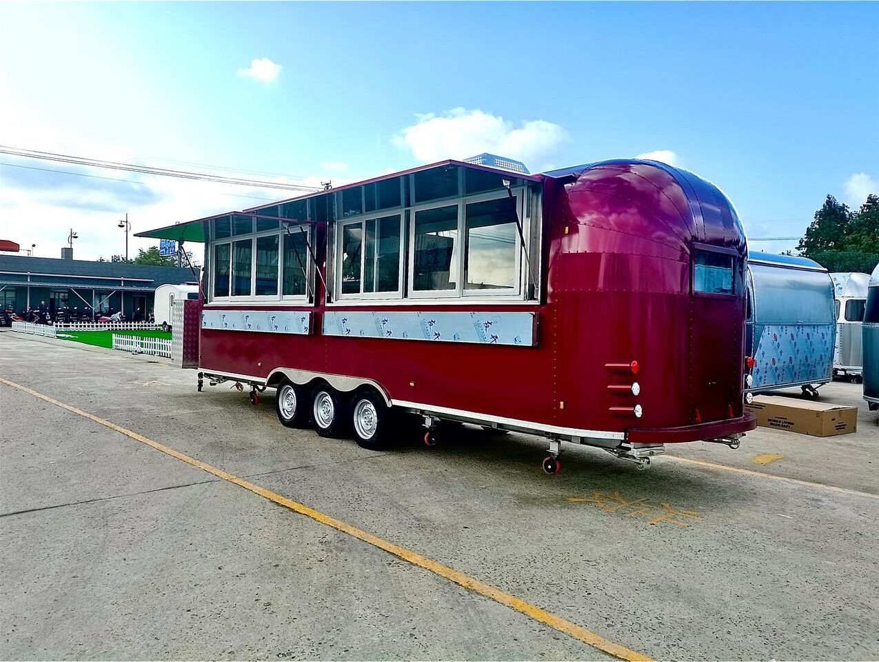 ERZODA Airstream trailer | pizza trailer | coffee trailer | food truck - Торговый прицеп: фото 3 ERZODA Airstream trailer | pizza trailer | coffee trailer | food truck - Торговый прицеп: фото 3