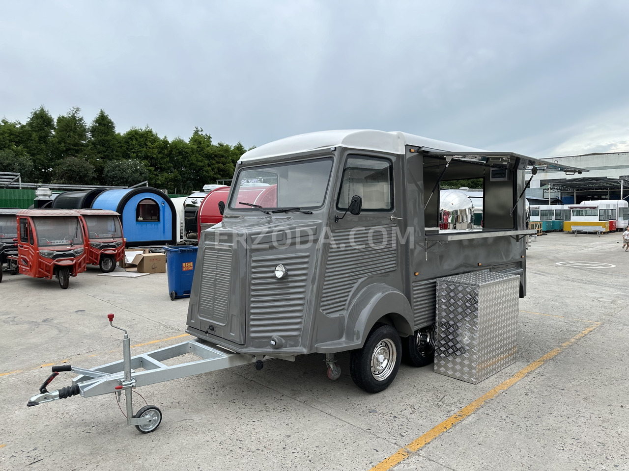 ERZODA Catering Trailer | Food Truck | Concession trailer | - Торговый прицеп: фото 1 ERZODA Catering Trailer | Food Truck | Concession trailer | - Торговый прицеп: фото 1