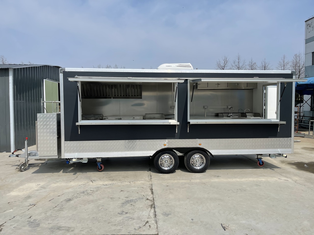 ERZODA Catering Trailer | Food Truck | Concession trailer | pizza trailer - Торговый прицеп: фото 2 ERZODA Catering Trailer | Food Truck | Concession trailer | pizza trailer - Торговый прицеп: фото 2