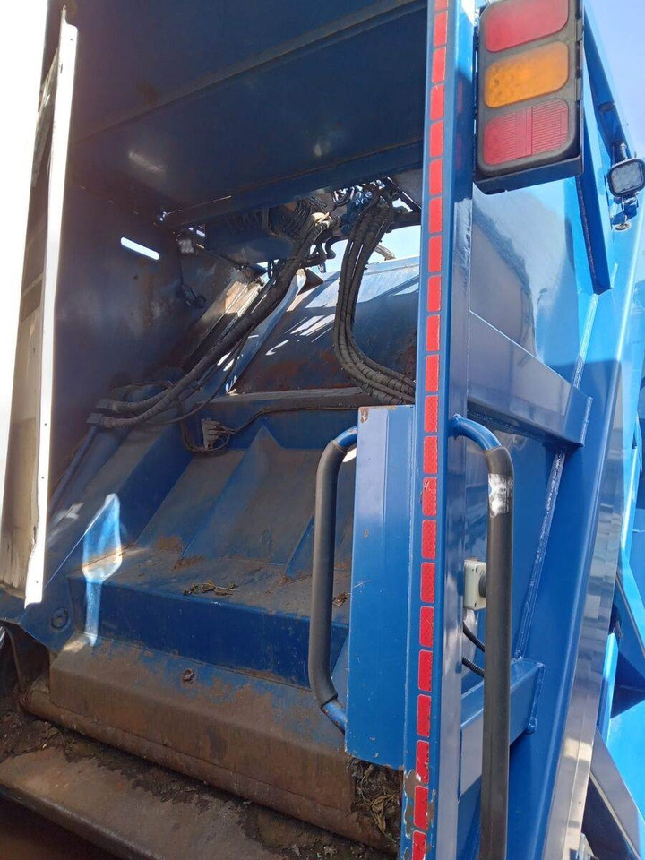 DAF Superstructure garbage truck MOL VDK PUSHER 20m3 - Мусоровоз: фото 4 DAF Superstructure garbage truck MOL VDK PUSHER 20m3 - Мусоровоз: фото 4