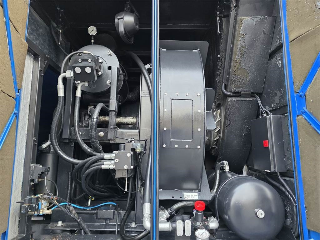 Коммунальная/ Специальная техника Renault MTS DINO 3 Saugbagger vacuum cleaner excavator suc: фото 11