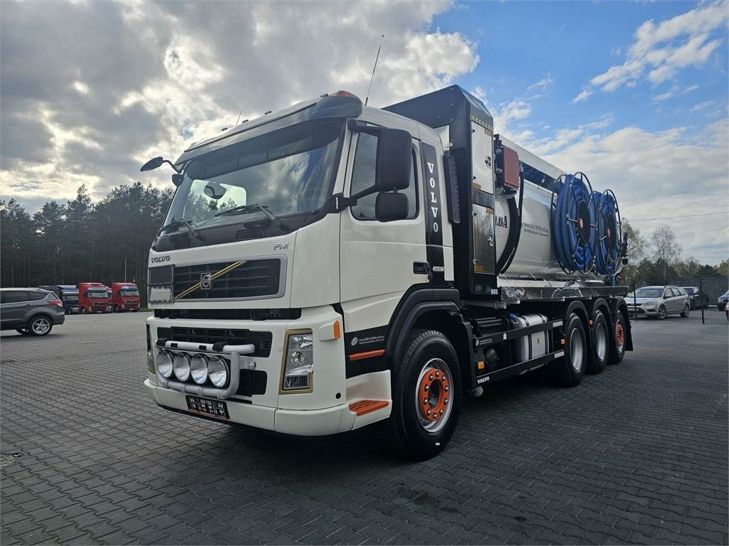 Volvo WUKO ADR ROLBA FOR CLEANING CHANNELS COMBI - Коммунальная/ Специальная техника: фото 4 Volvo WUKO ADR ROLBA FOR CLEANING CHANNELS COMBI - Коммунальная/ Специальная техника: фото 4