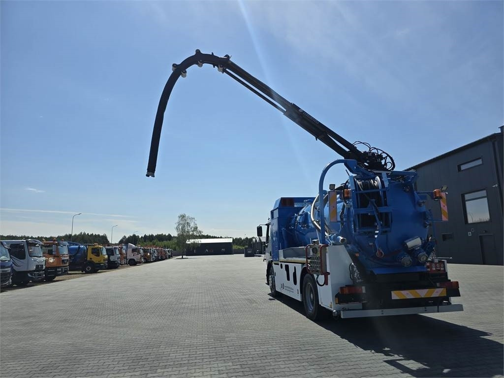 Ассенизатор Renault 4x2 WUKO RIVARD for collecting liquid waste: фото 27