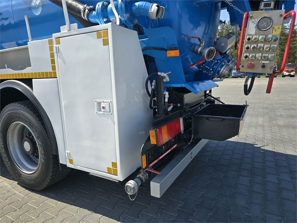 Ассенизатор Renault 4x2 WUKO RIVARD for collecting liquid waste: фото 17