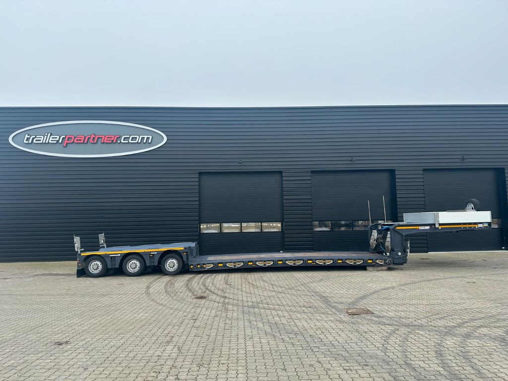 Faymonville Maxtrailer 3 achs. tiefbett / Pendelachsen  - Низкорамный полуприцеп: фото 1 Faymonville Maxtrailer 3 achs. tiefbett / Pendelachsen  - Низкорамный полуприцеп: фото 1