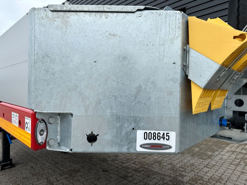 Faymonville Maxtrailer MAX 100 5 achs tieflader Faymonville Maxtrailer MAX 100 5 achs tieflader - Низкорамный полуприцеп: фото 3 Faymonville Maxtrailer MAX 100 5 achs tieflader Faymonville Maxtrailer MAX 100 5 achs tieflader - Низкорамный полуприцеп: фото 3