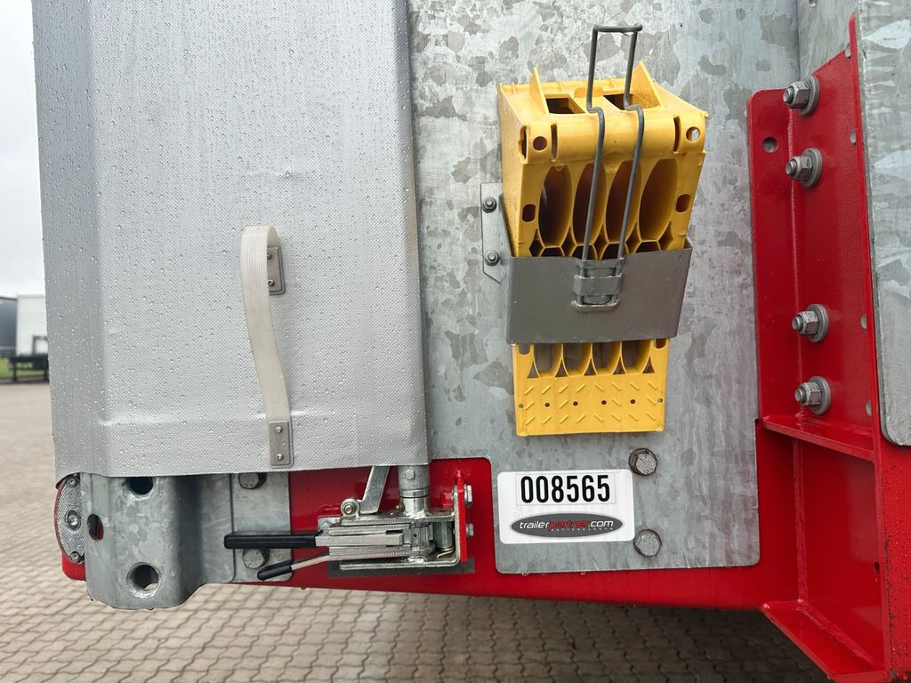 Faymonville Maxtrailer MAX 100 tieflader / Planenaufbau  - Низкорамный полуприцеп: фото 3 Faymonville Maxtrailer MAX 100 tieflader / Planenaufbau  - Низкорамный полуприцеп: фото 3