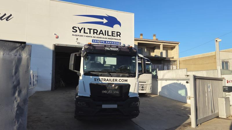 MAN TGS 26.470 (LOCATION / RENT) - Крюковой мультилифт: фото 4 MAN TGS 26.470 (LOCATION / RENT) - Крюковой мультилифт: фото 4