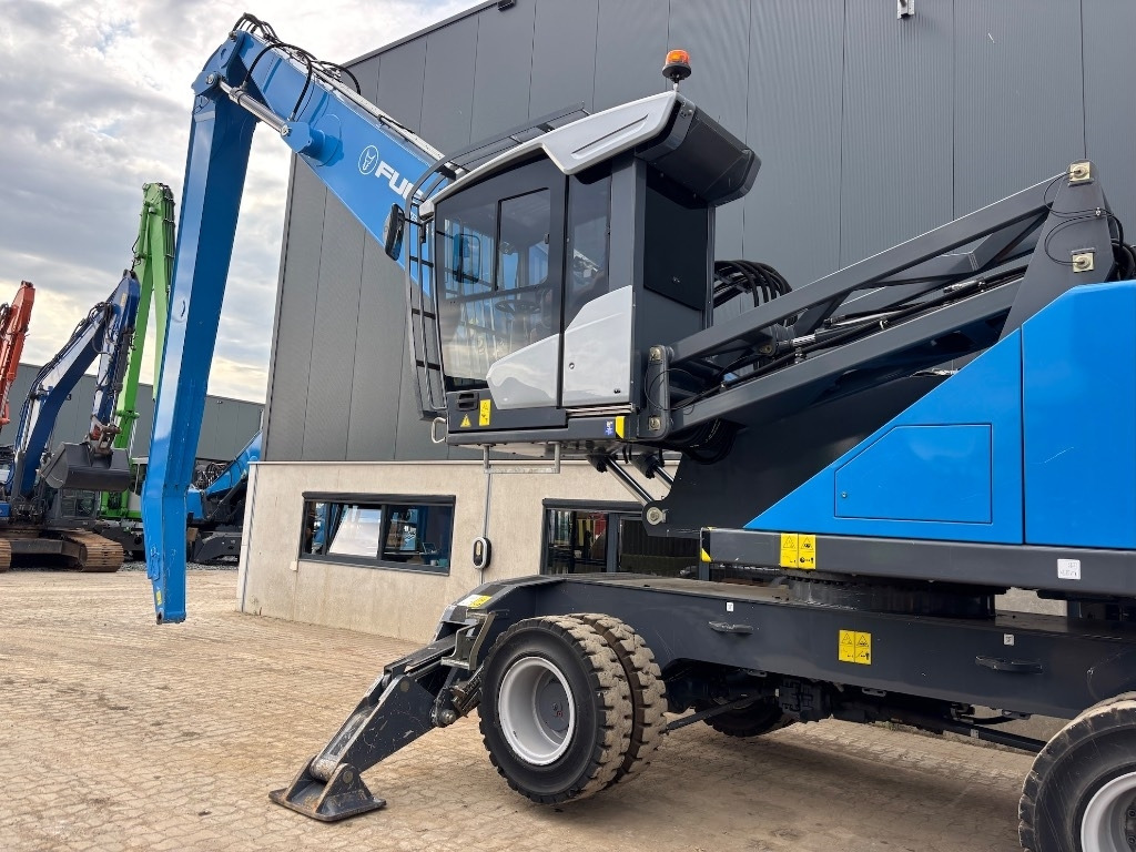 Fuchs MHL 350 F - MHL350F - MHL350 - Перегружатель: фото 5 Fuchs MHL 350 F - MHL350F - MHL350 - Перегружатель: фото 5