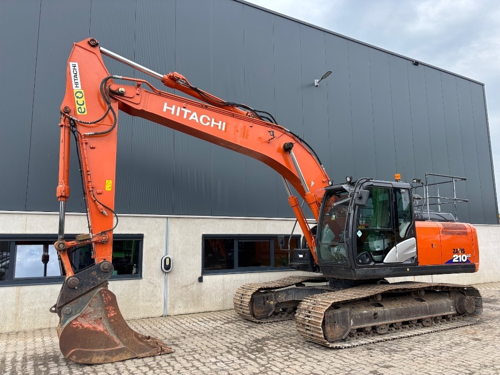 Hitachi ZX 210 LC-6 - Гусеничный экскаватор: фото 1 Hitachi ZX 210 LC-6 - Гусеничный экскаватор: фото 1