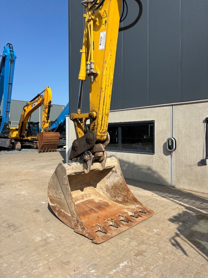 Komatsu HB 215LC-3 HB 215 - PC 210 - PC210LC-11 - Гусеничный экскаватор: фото 4 Komatsu HB 215LC-3 HB 215 - PC 210 - PC210LC-11 - Гусеничный экскаватор: фото 4