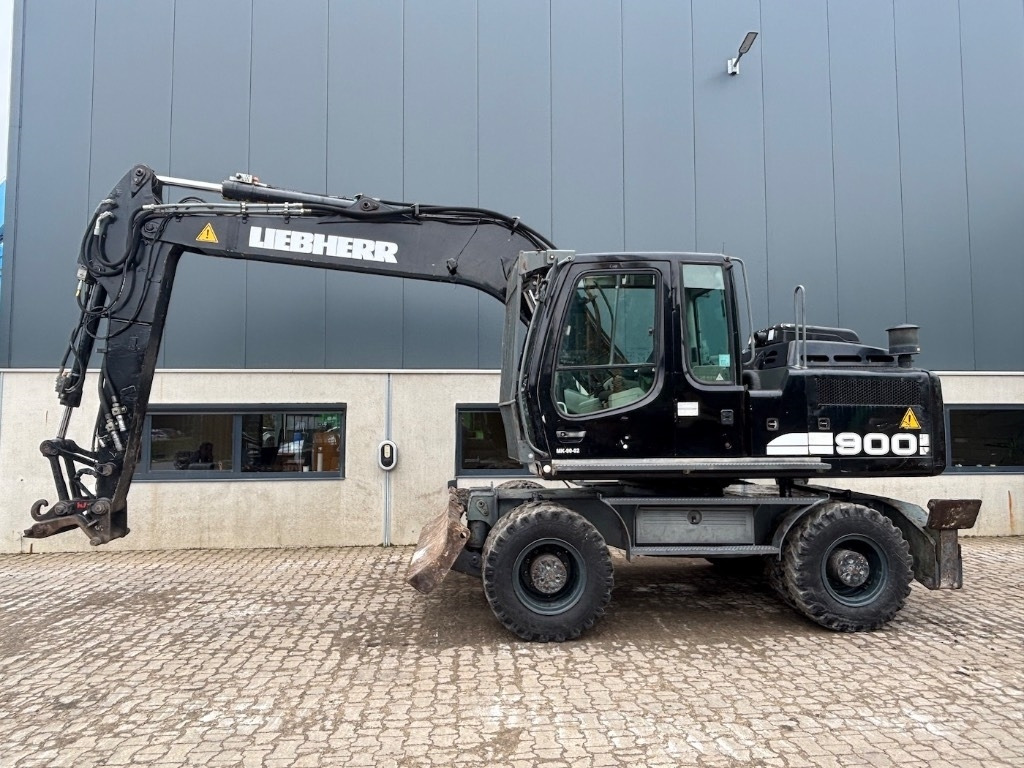 Liebherr A 900 C - A900 - A 904 C - Колёсный экскаватор: фото 2 Liebherr A 900 C - A900 - A 904 C - Колёсный экскаватор: фото 2