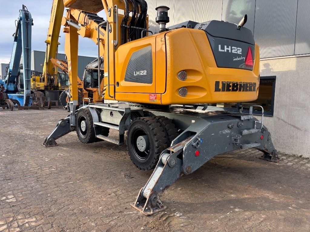 Liebherr LH 22 M - LH22 - LH22M - LH 24 - Перегружатель: фото 3 Liebherr LH 22 M - LH22 - LH22M - LH 24 - Перегружатель: фото 3